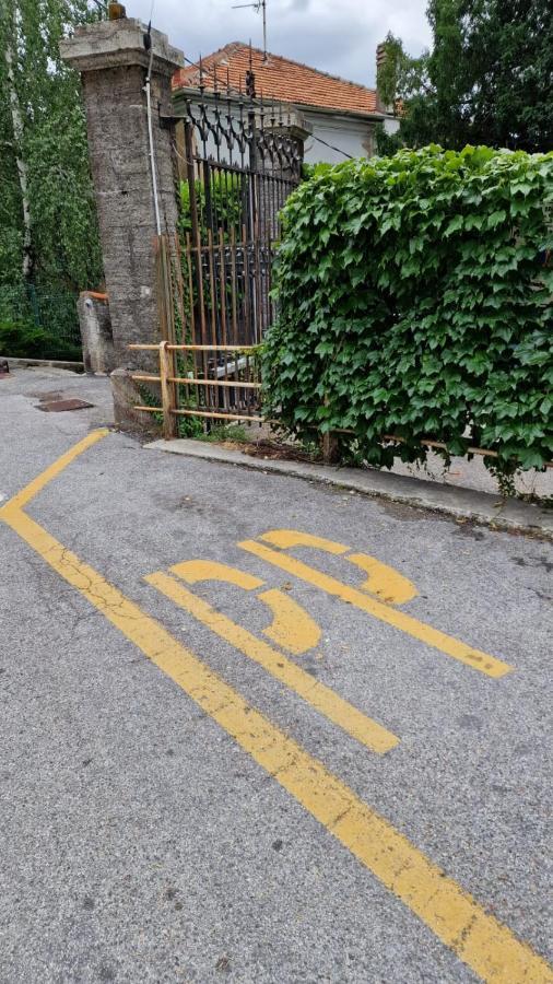Appartamenti Monti Como Lake Brunate Exterior foto